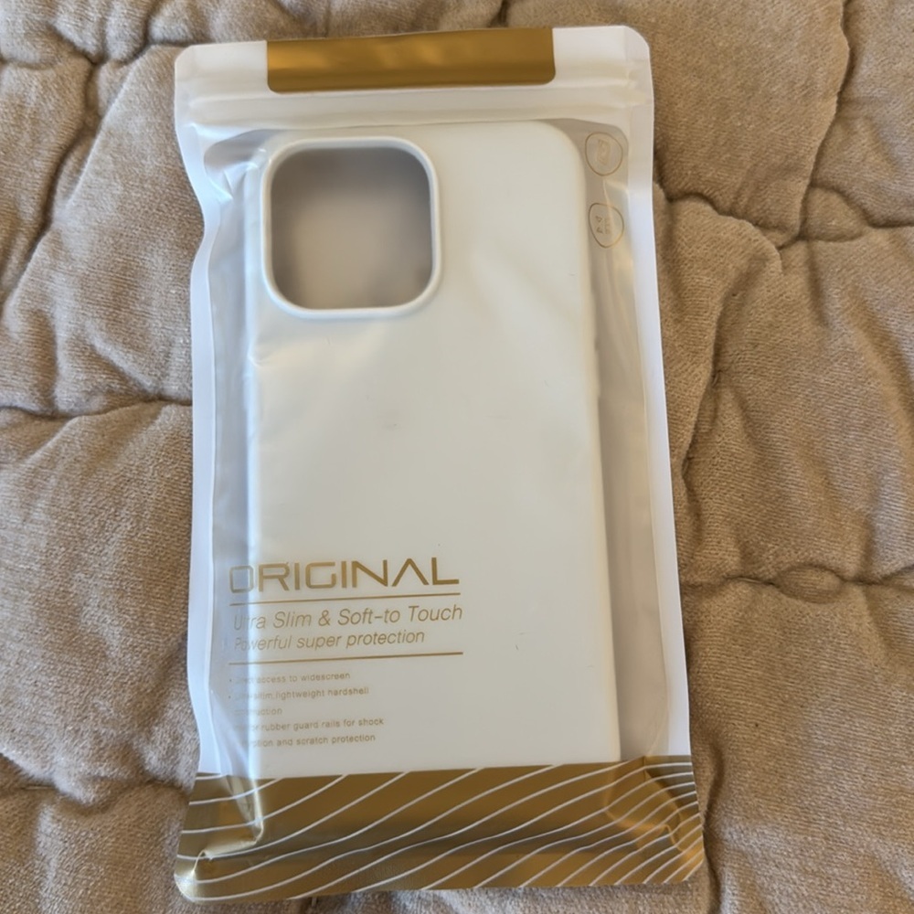 iPhone 15 Pro Max 6.7 White case